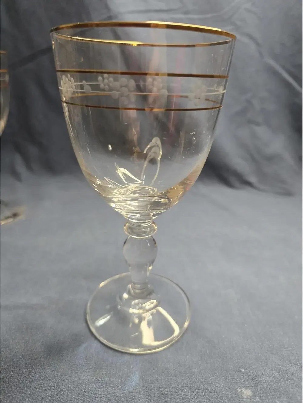 Vintage Set of 4 Glastonbury-Lotus Gold Band crystal wine glasses